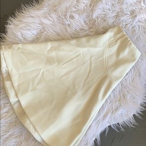 Mid flowy skirt